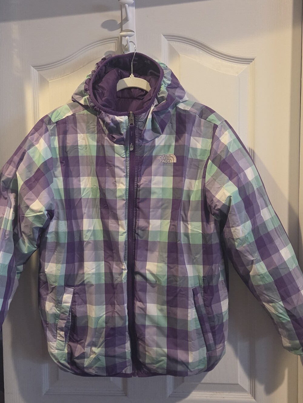 The North Face Girls XL 18 Reversible Hooded Puffer Jacket Purple Plaid - Picture 2 of 7